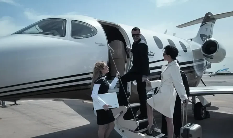 I Served a Rich Couple on a Plane, Next Day My Mom Introduced Me to Her Young Fiancé from the Same Plane — Story of the Day